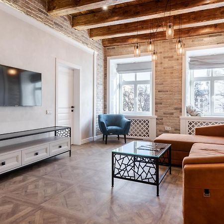 View On Rynok Square Apartments Lemberg Exterior foto