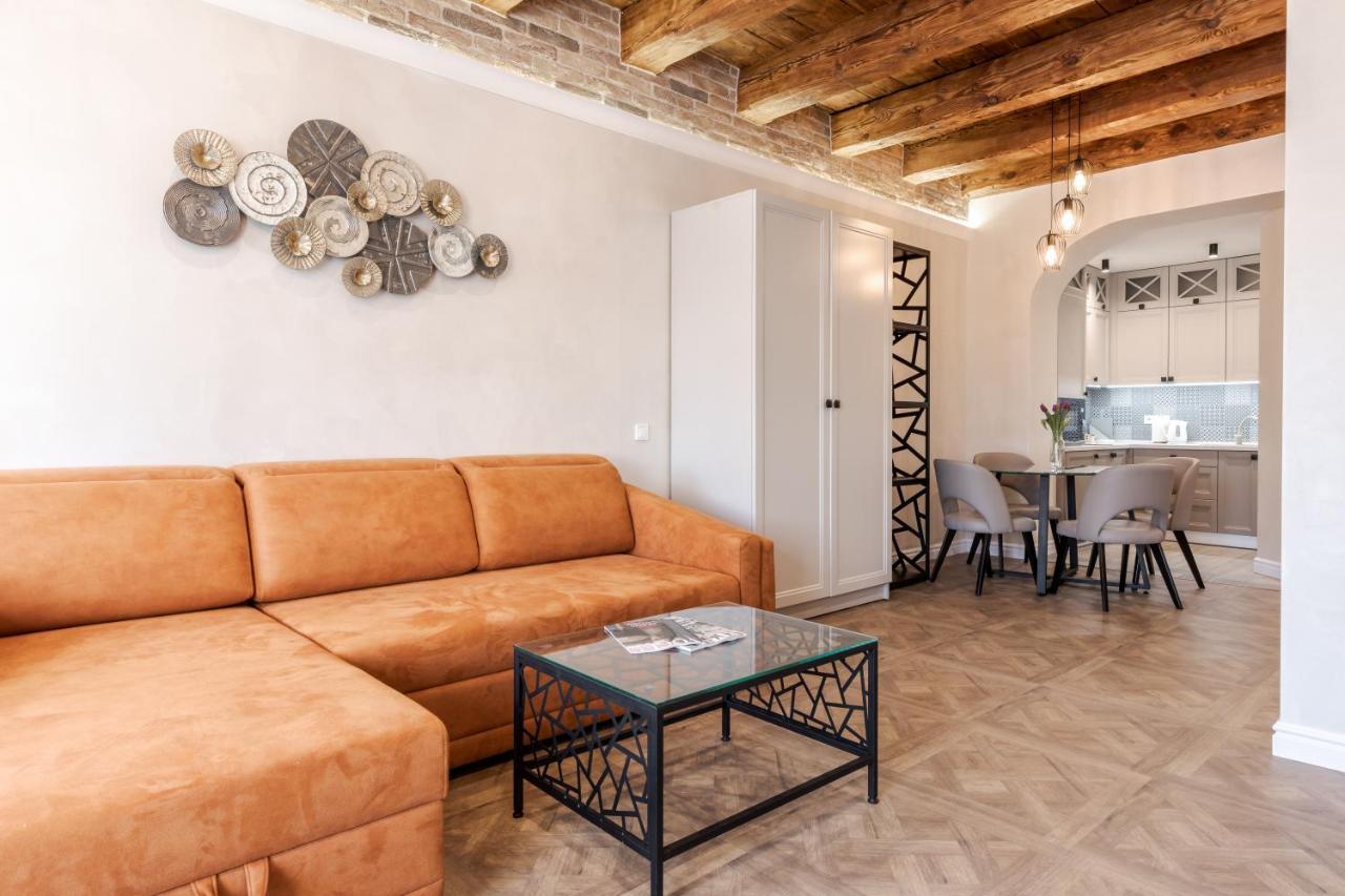 View On Rynok Square Apartments Lemberg Exterior foto